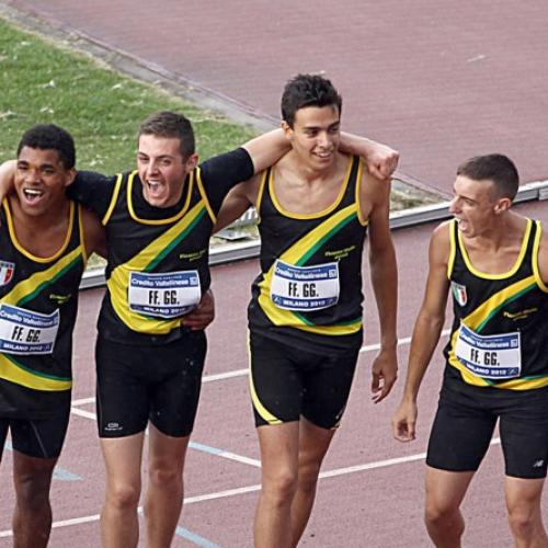 La 4x100 delle Fiamme Gialle Simoni (foto Colombo/FIDAL)