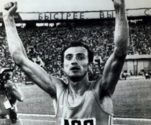 AAAmennea_mosca1980_resize