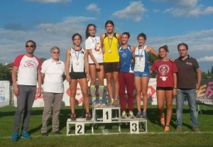 Multiple_podio cadette