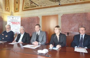 Assoluti_le_autorità_b