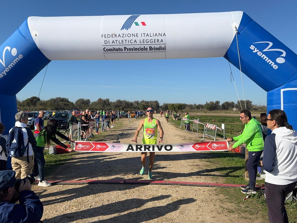 L'arrivo del Trofeo dei Messapi a Mesagne. Foto: ICRON