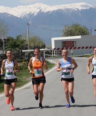 Das Damenrennen in Laas (Foto: www.running.bz.it)