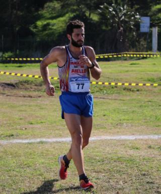 Marco Barbuscio (As Marathon) vincitore cross lungo