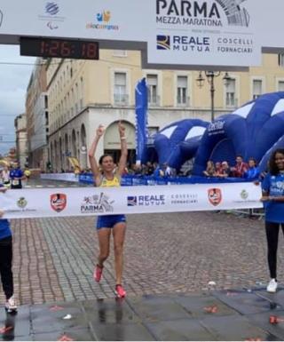 Maurizia Cunico vincitrice della mezza maratona di Parma