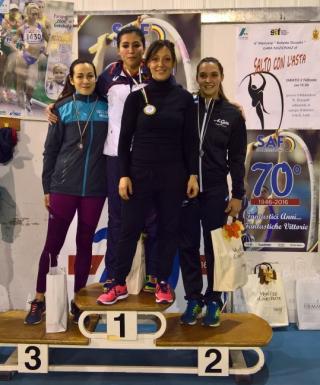 Premiazione della gara femminile con Valeria Donzelli, sorella di Roberto
