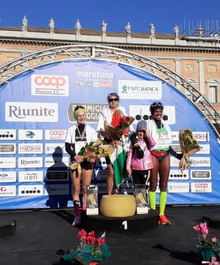 Silvia Luna sul secondo gradino del podio tricolore assoluto a Reggio Emilia