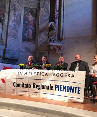 Il tavolo dei relatori: Arese, Ferraris, Aschieris, Fantino, Martin (foto Fidal Piemonte)