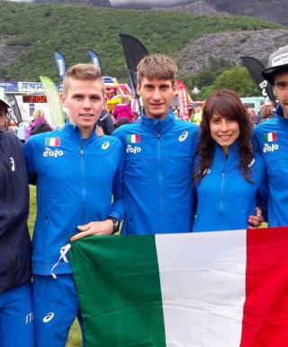 Il quartetto azzurro in gara con Davide Magnini ed il tecnico trentino Sara Berti