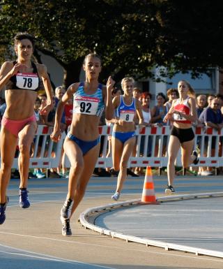 Nadia Battocletti (Fiamme Azzurre) davanti ad Eleonora Vandi (Atletica AVIS Macerata)