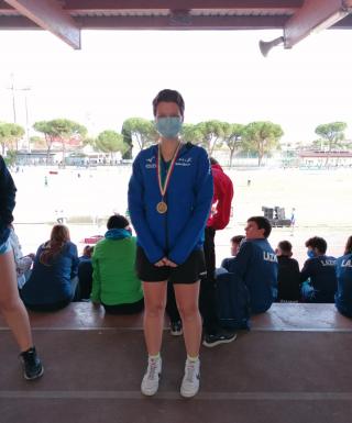 Christine Dal Mut (Cogne) felice con la sua medaglia conquistata a Forlì