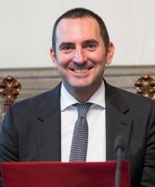 Il Ministro Vincenzo Spadafora (da Governo.it)