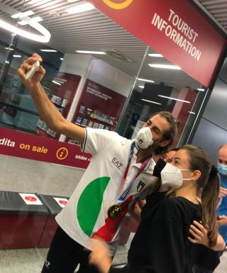 Selfie con Gianmarco Tamberi a Fiumicino