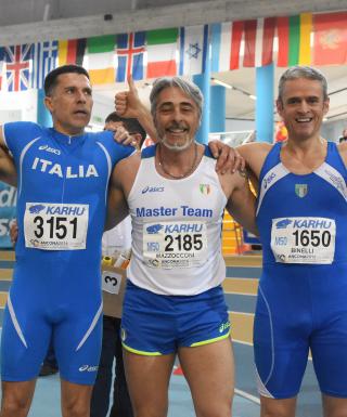 I campioni d'Europa della 4x200 M50: Tifi, De Feo, Mazzocconi e Binelli (FotoGP/FIDAL Marche)