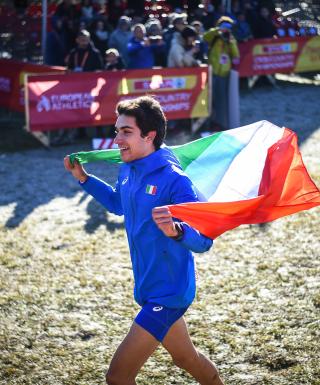Pietro Arese oro nella staffetta agli Eurocross Piemonte 2022 La Mandria Park (foto Benedetto)