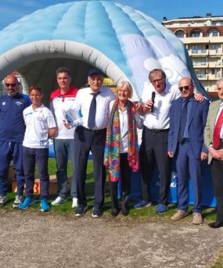I festeggiamenti al campo sportivo Walter Merlo (foto FIDAL Piemonte)