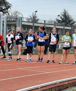 La partenza dei 1000 metri ragazze (foto FIDAL Torino)