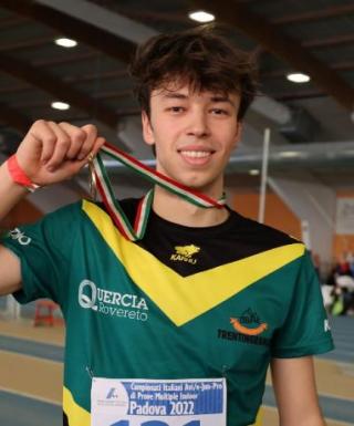Daniele Galvagni col bronzo tricolore nella foto di Giuseppe Facchini