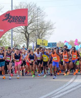La partenza della Padova Marathon 2023
