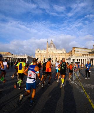 La maratona in piazza San Pietro (foto organizzatori)