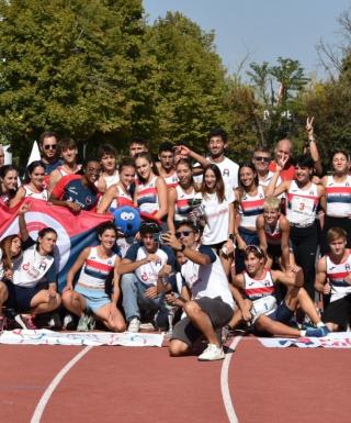 Le squadre vincitrici a Modena (foto Giuli/Studentesca)
