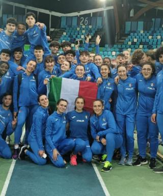 Il gruppo azzurro al recente Triangolare U20 di Liévin (clicca per ingrandire)